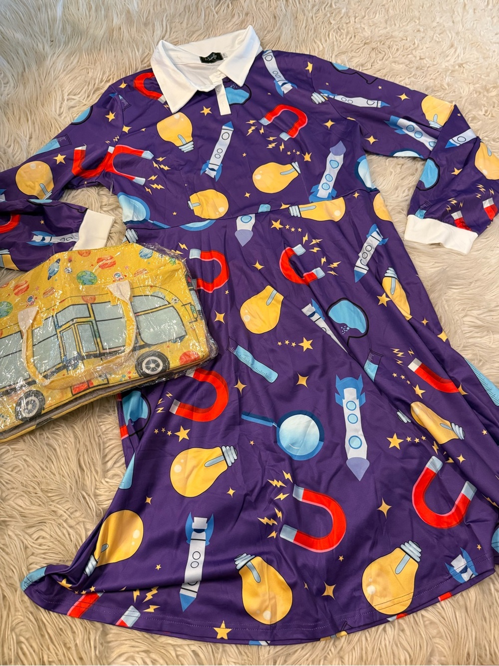 Women’s ms frizzle costume (D14)